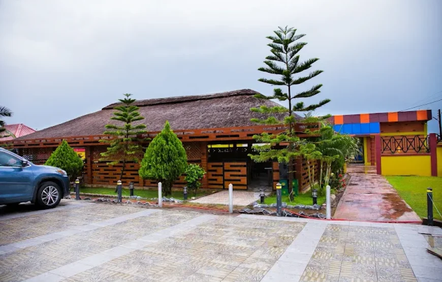 KIKI’S COURT RESORT