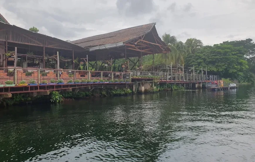AFRIKIKO RIVER FRONT RESORT